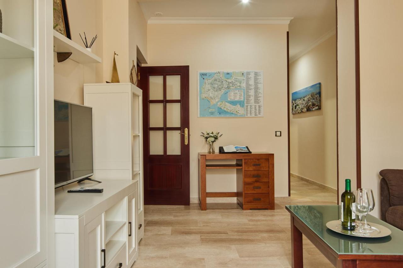Apartamento Tavira Little Apartments Cádiz Buitenkant foto