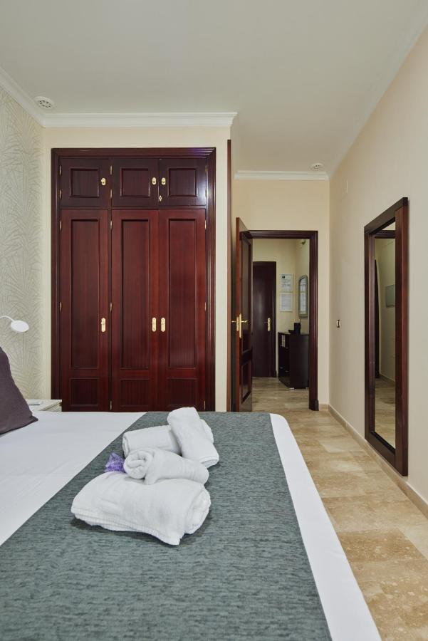Apartamento Tavira Little Apartments Cádiz Buitenkant foto