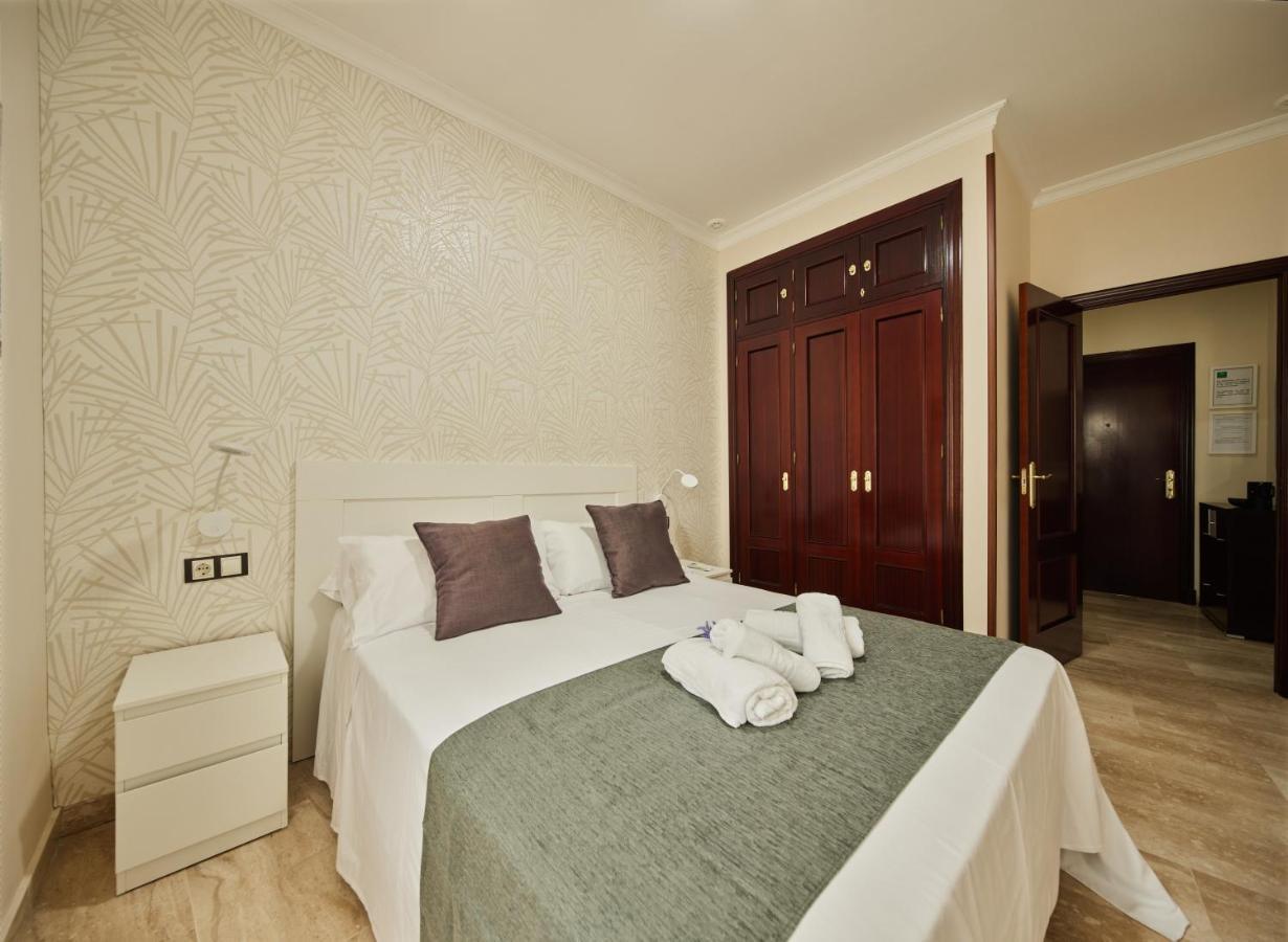 Apartamento Tavira Little Apartments Cádiz Buitenkant foto